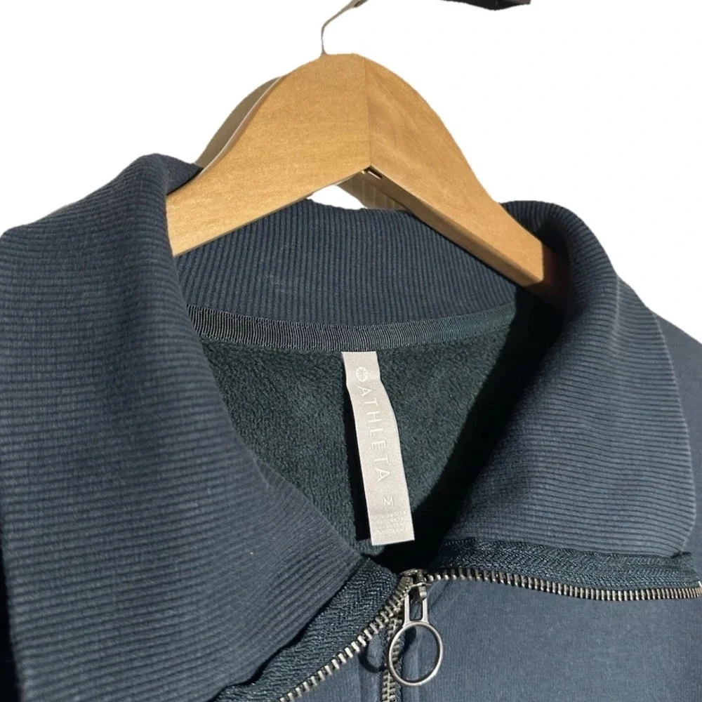 Athleta Fleece 1/4 Zip Sweatshirt SPRUCE GREEN Medium - Picture 2 of 3